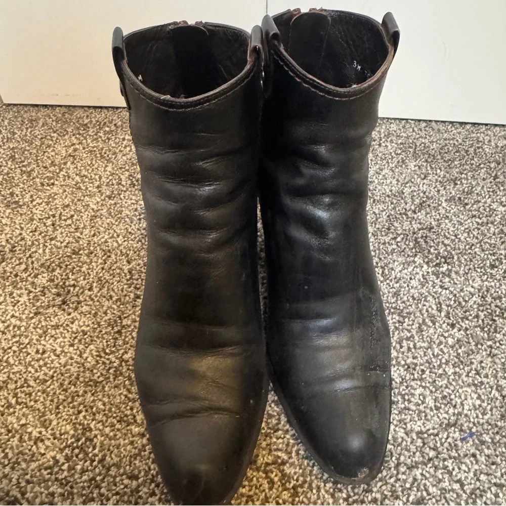 Stuart Weitzman Women’s Hipgal Leather Zip Ankle Western Booties Black Size 6.5 - Picture 3 of 10